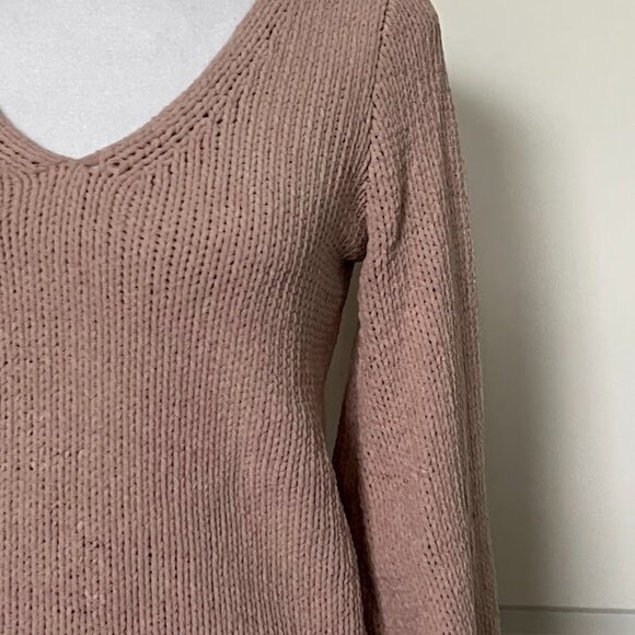 Abercrombie & Fitch Soft A&F Collection Pink V-Neck Sweater Size XS - Picture 8 of 15